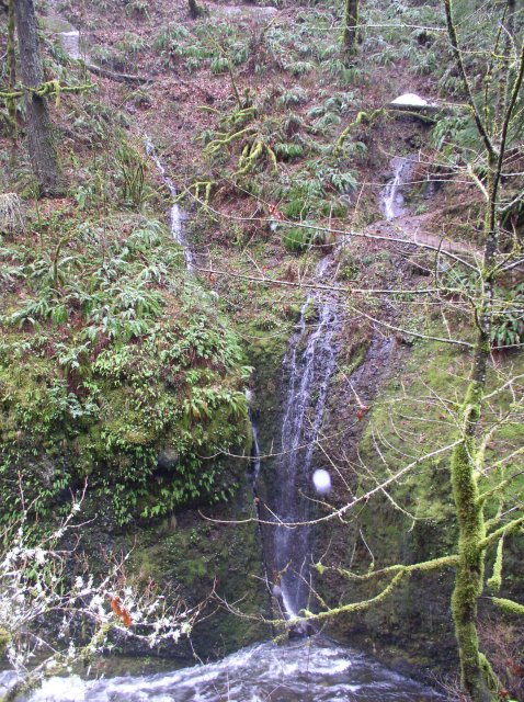 12.27.05 Triple Falls 047 